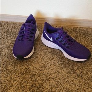 Nike ZoomPegasus 36 - Women’s 7.5
